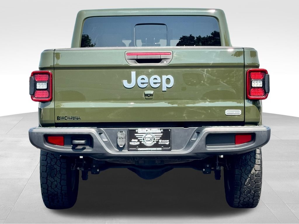 Used 2022 Jeep Gladiator Overland w/ LED Lighting Group AWD/4WD image 6