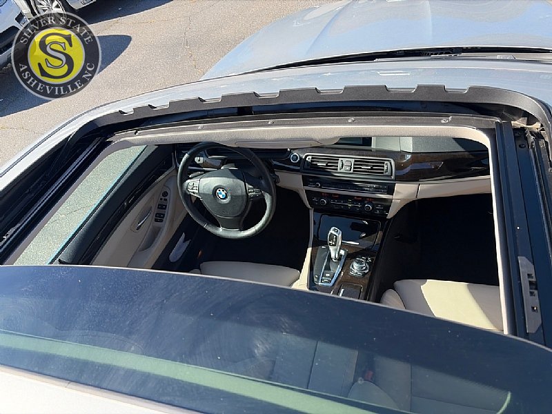 Used 2011 BMW 535i Sedan RWD image 26