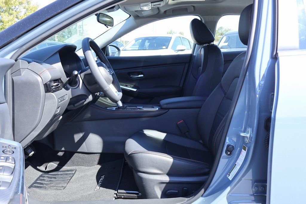 New 2025 Nissan Sentra SR w/ SR Premium Package image 7