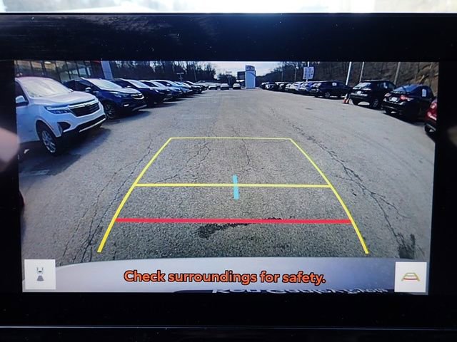 Certified 2023 Toyota Venza XLE image 27