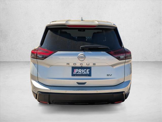 Used 2024 Nissan Rogue SV FWD image 6