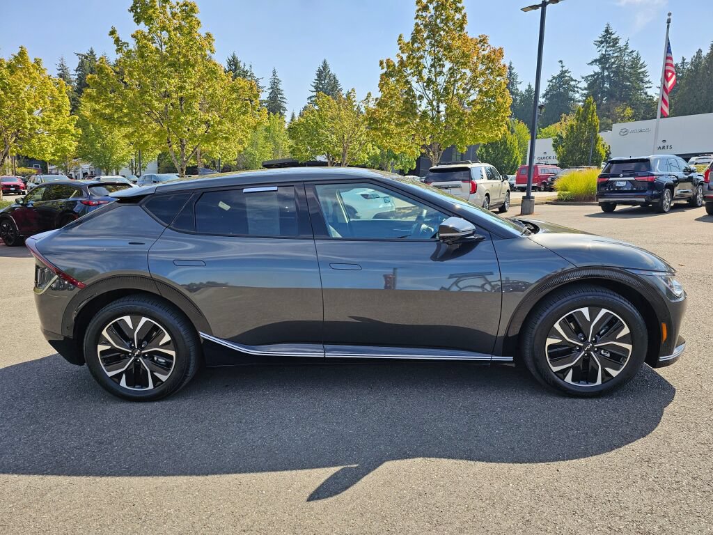 Certified 2024 Kia EV6 Wind w/ Wind Technology Package AWD/4WD image 4