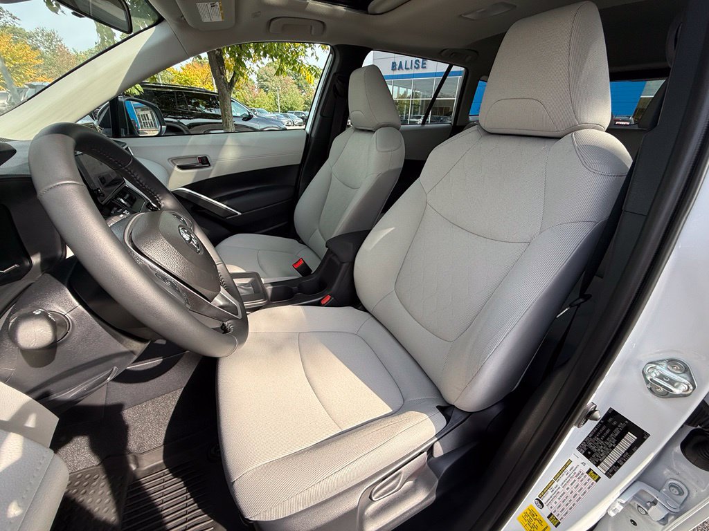 Used 2026 Toyota Corolla Cross LE w/ Moonroof Package AWD/4WD image 20