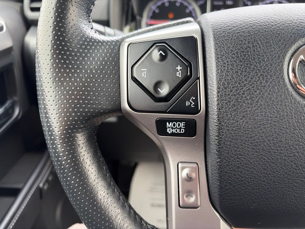 Used 2023 Toyota 4Runner Limited AWD/4WD image 27