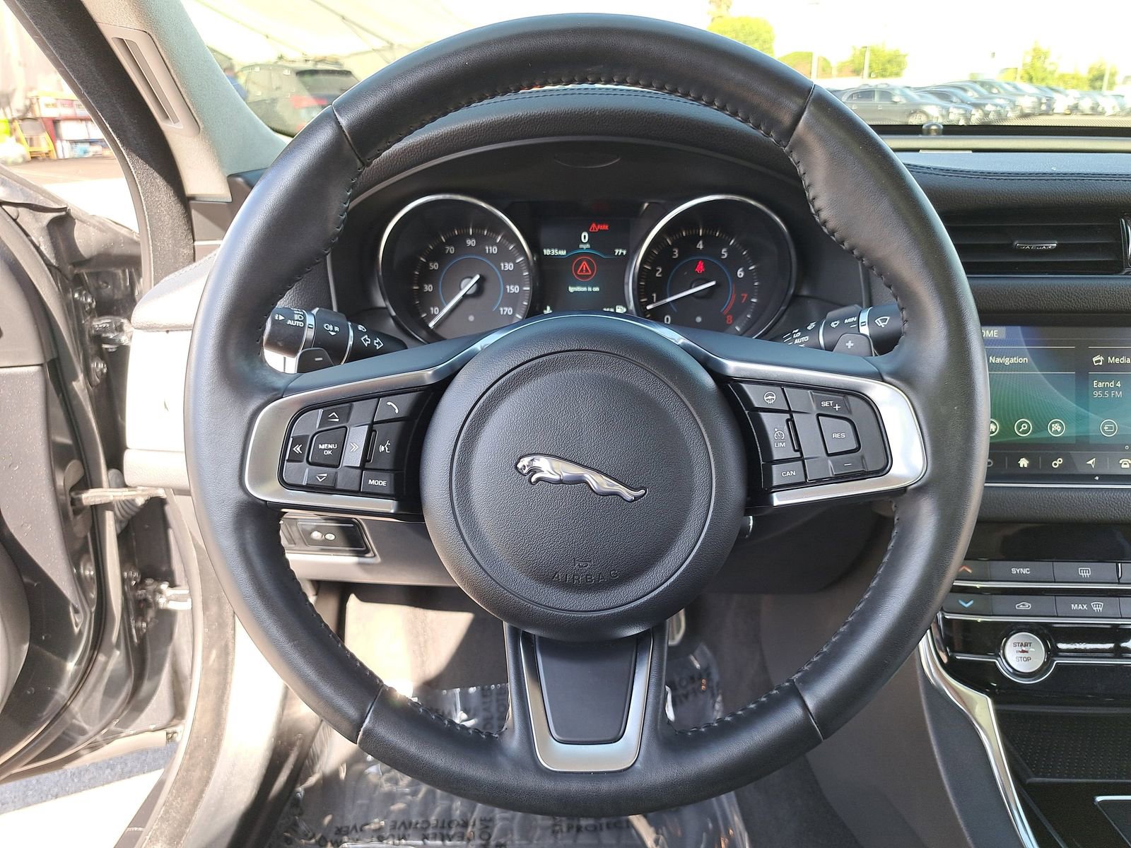 Used 2019 Jaguar XF Prestige image 18