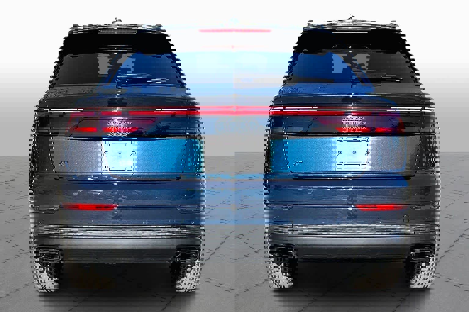 Used 2025 Audi Q8 Premium Plus image 4