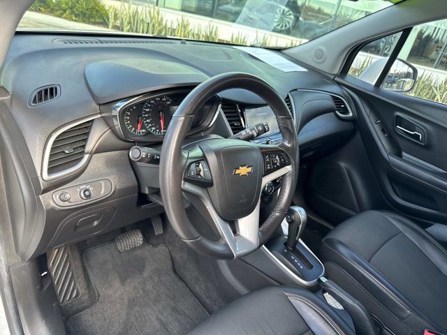 Used 2019 Chevrolet Trax LT w/ LT Convenience Package image 15