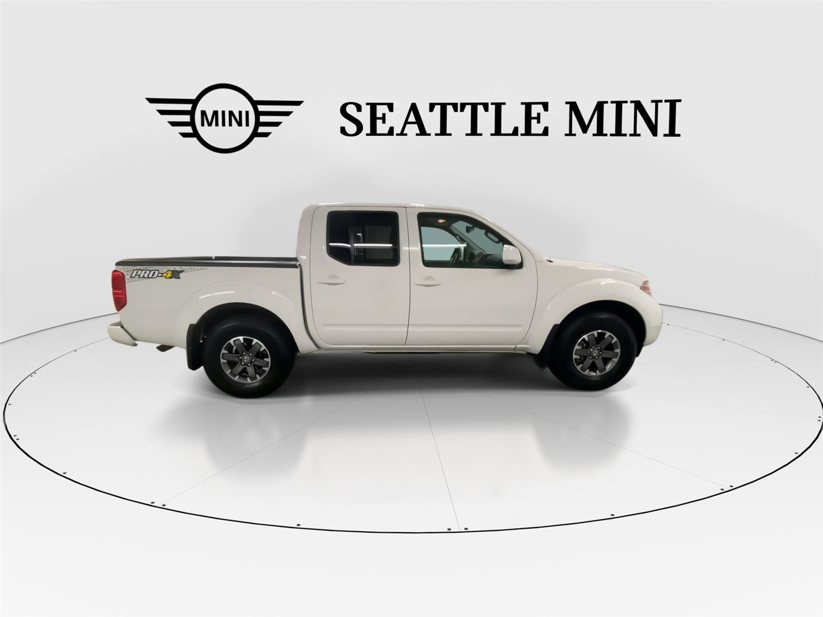 Used 2016 Nissan Frontier PRO-4X AWD/4WD image 13