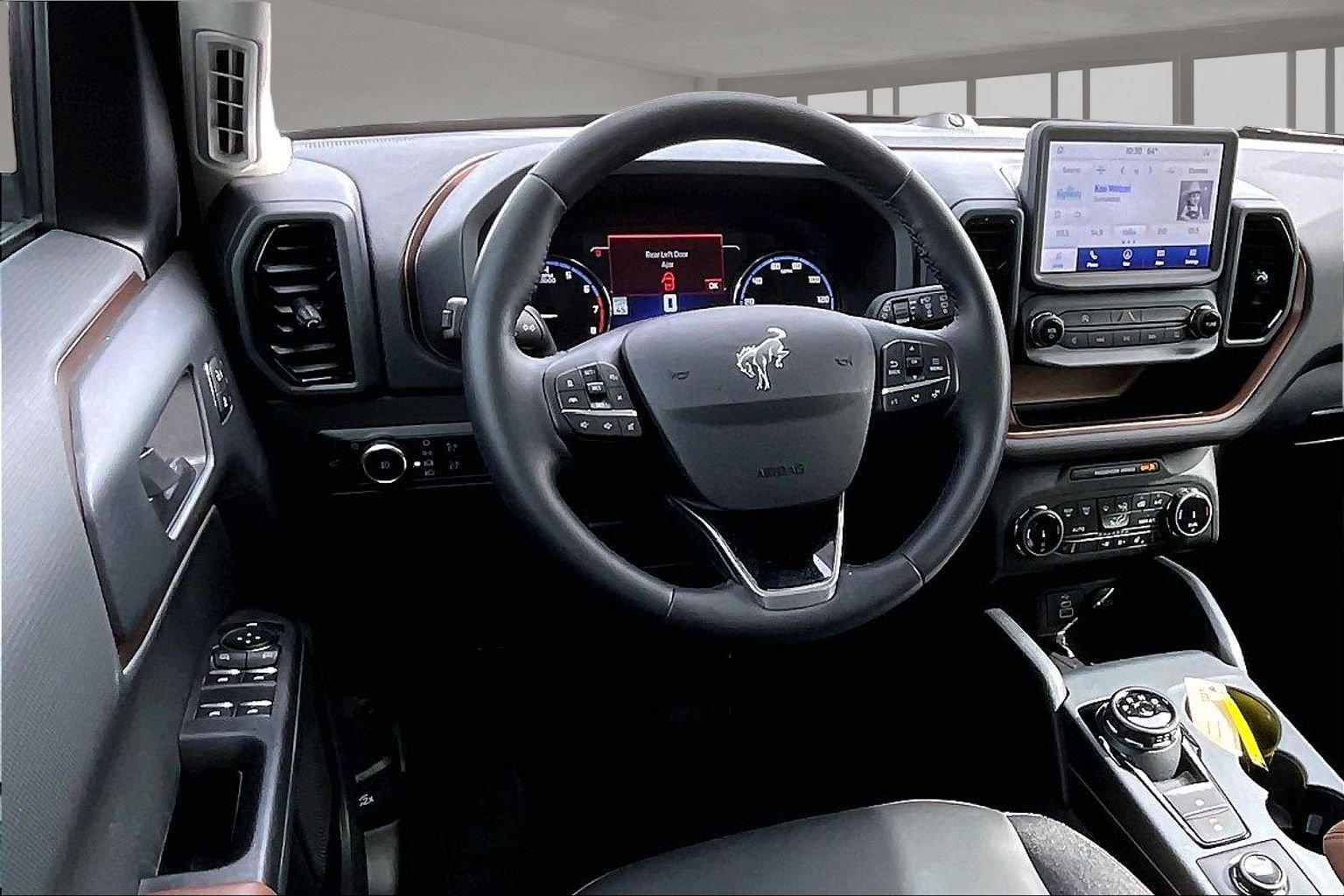 Used 2024 Ford Bronco Sport Outer Banks w/ Tech Package image 8