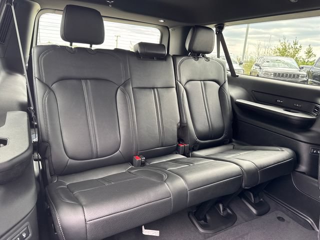 New 2026 Jeep Grand Wagoneer L Limited w/ Convenience Group I AWD/4WD image 38