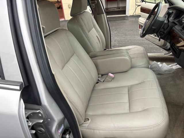 Used 2010 Mercury Grand Marquis LS RWD image 18