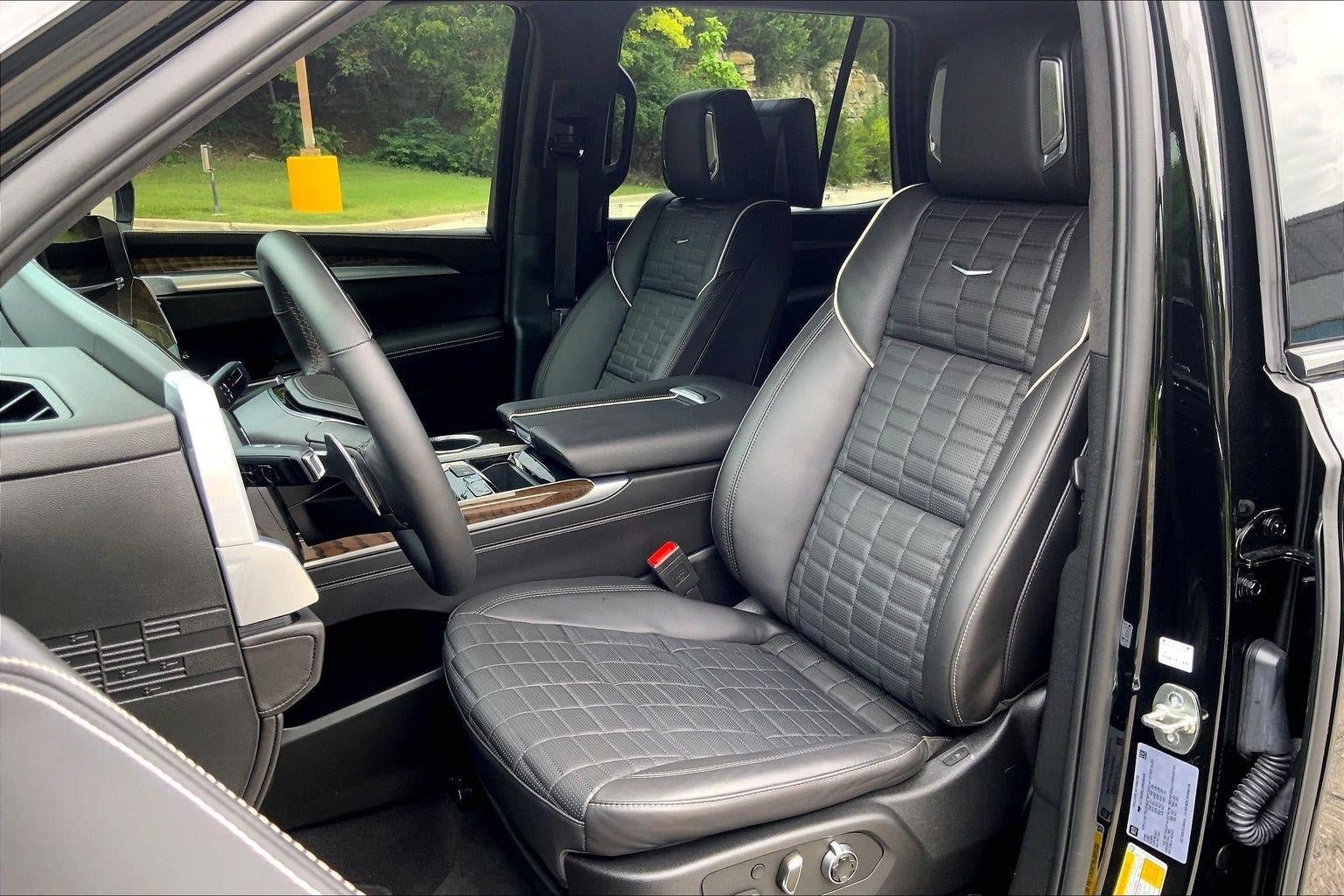 Certified 2025 Cadillac Escalade Sport Platinum AWD/4WD image 23