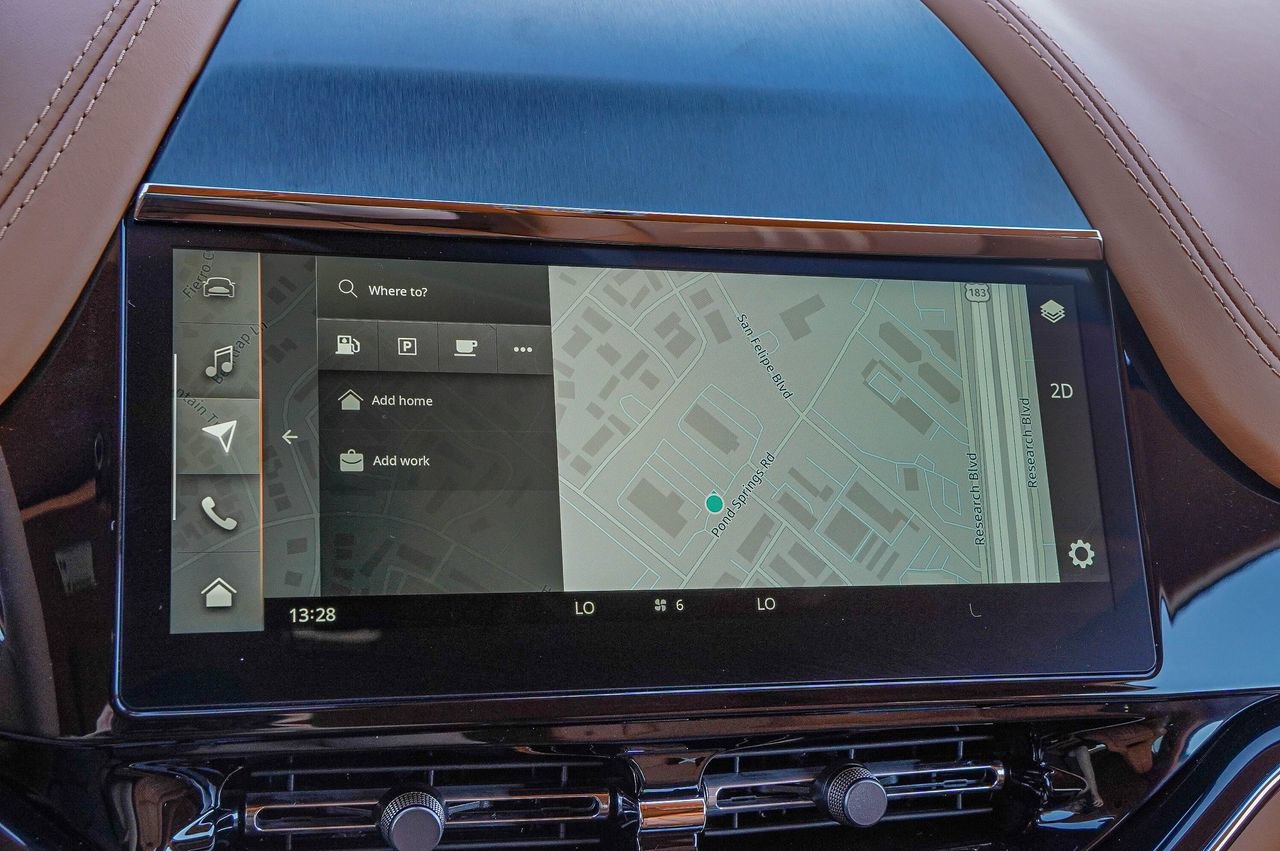 New 2026 Aston Martin DBX 707 AWD/4WD image 22