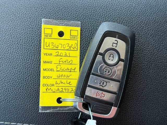 Certified 2021 Ford Escape SE w/ SE Sport Appearance Package AWD/4WD image 14