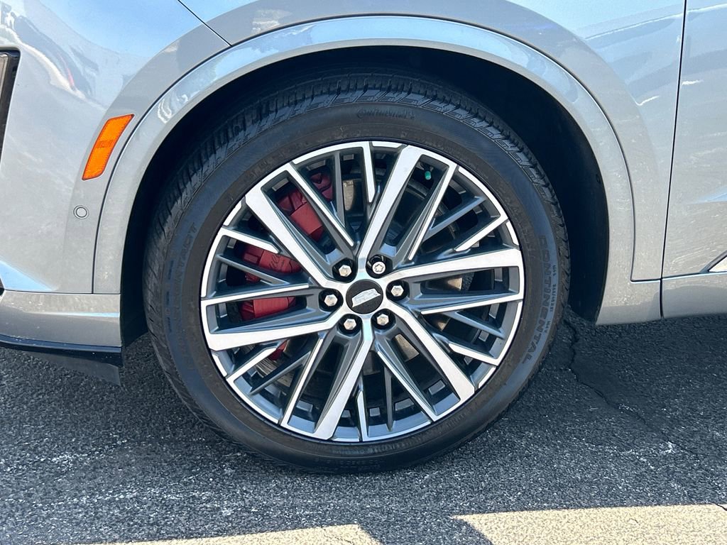 Used 2024 Cadillac XT6 Sport w/ Technology Package AWD/4WD image 13