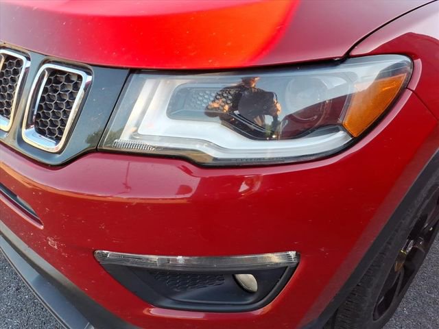 Used 2019 Jeep Compass Latitude w/ Safety & Security Group AWD/4WD image 3