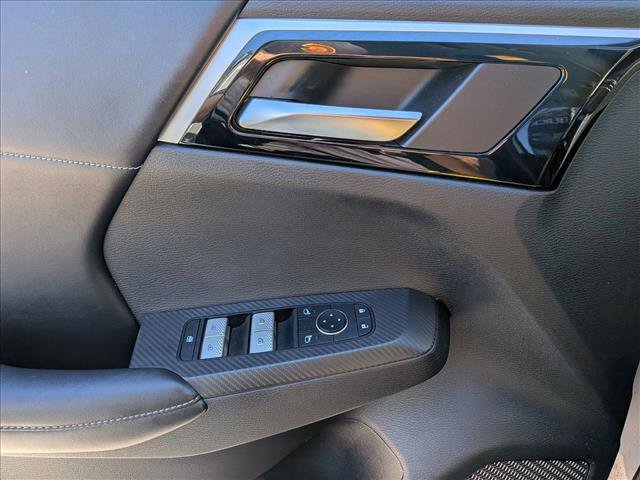 Used 2022 Mitsubishi Outlander SE image 15