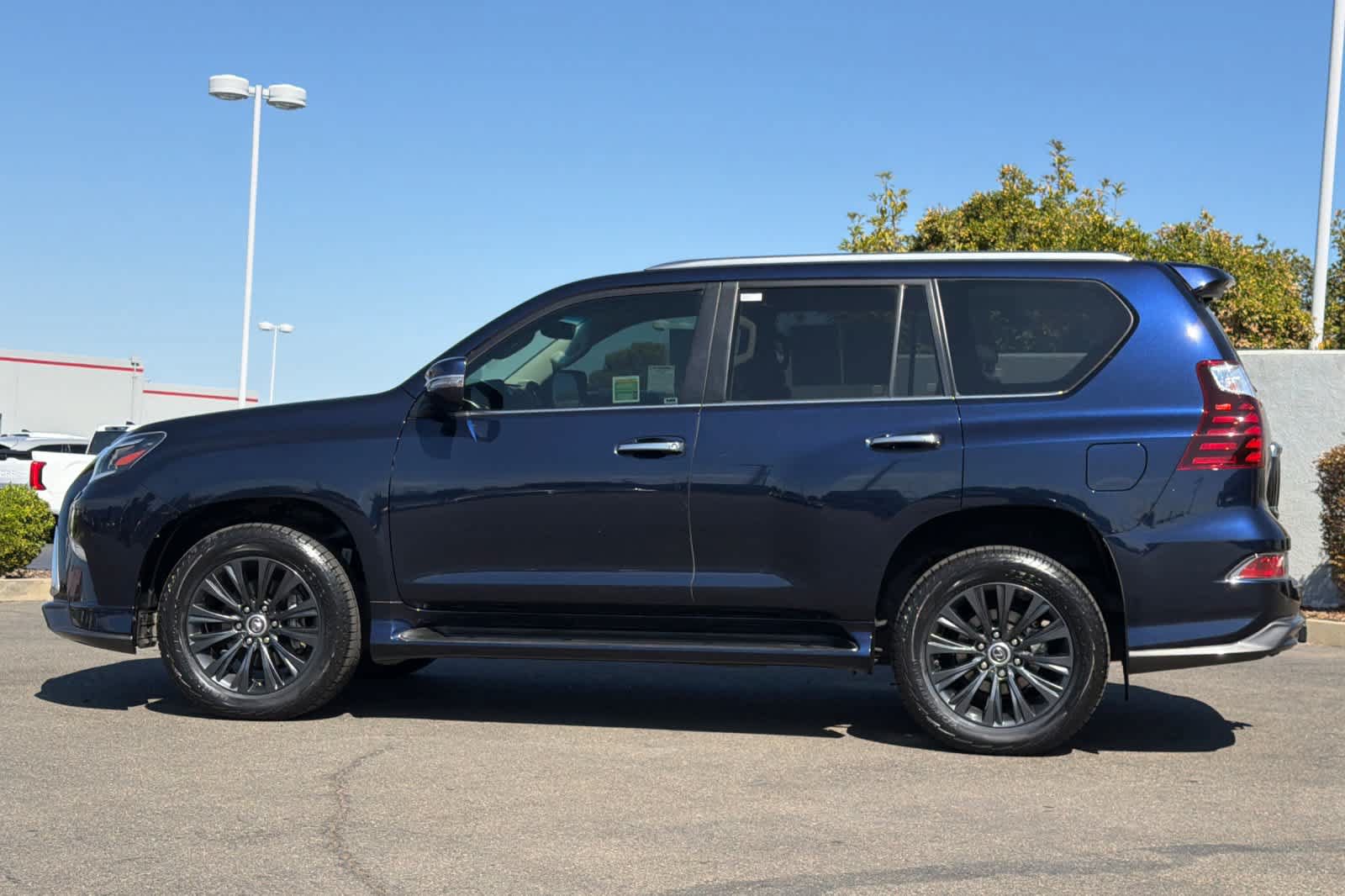 Used 2020 Lexus GX 460 Premium AWD/4WD image 9