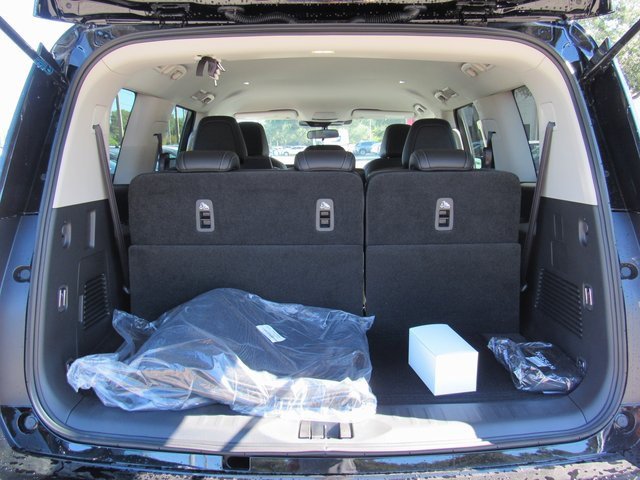 New 2026 Nissan Armada SV image 5