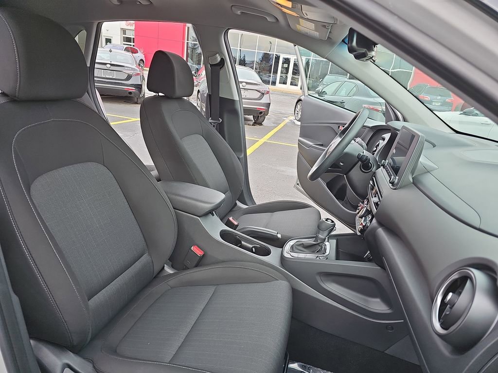 Used 2023 Hyundai Kona SEL image 10