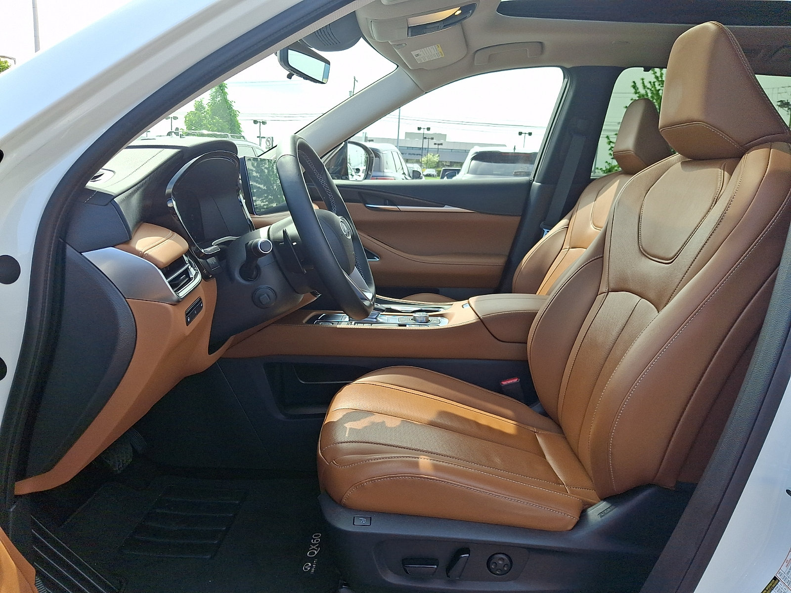 Certified 2025 INFINITI QX60 Sensory w/ Vision Package AWD/4WD image 13