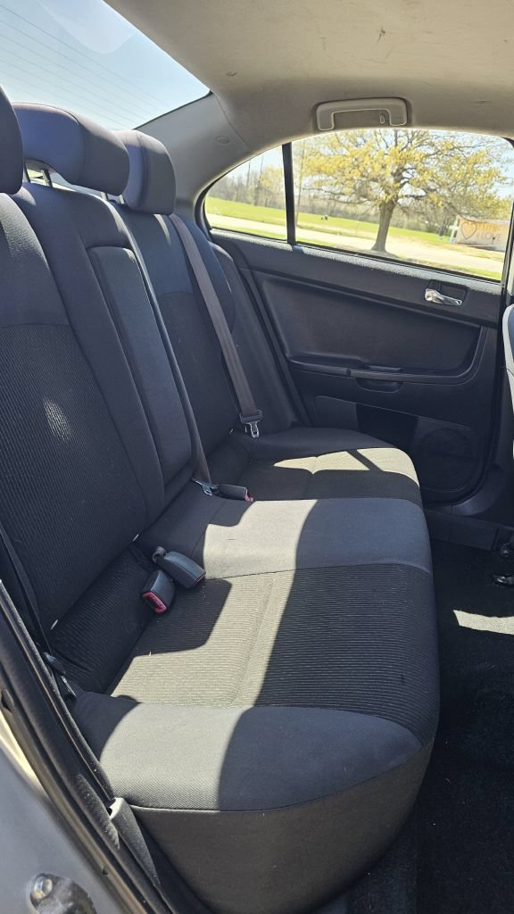 Used 2016 Mitsubishi Lancer ES FWD image 9