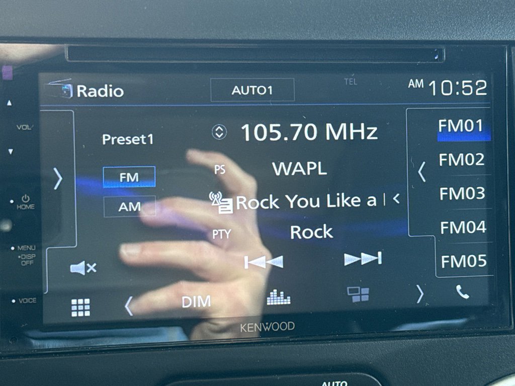 Used 2016 Jeep Wrangler Unlimited Sahara image 17