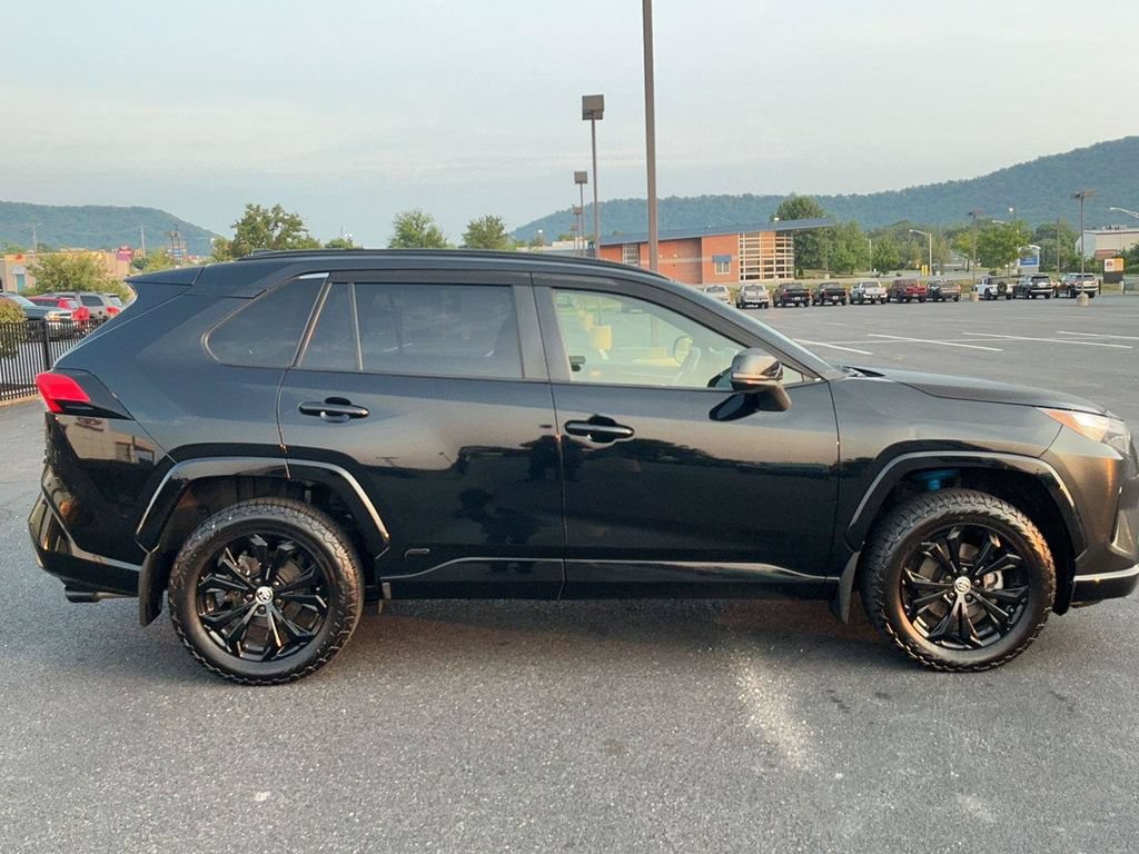 Used 2022 Toyota RAV4 SE w/ Convenience Package