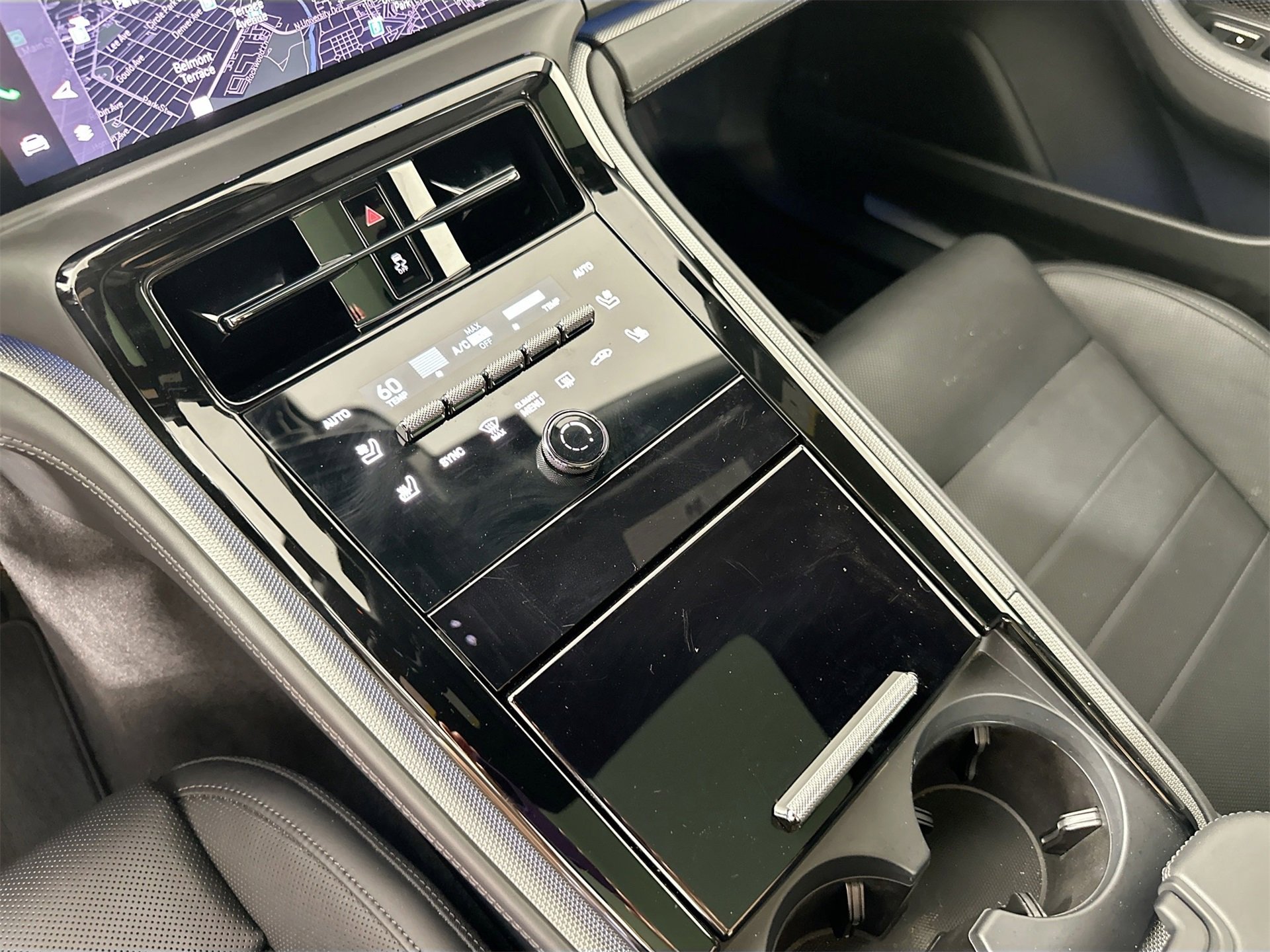 New 2025 Porsche Panamera 4 image 25
