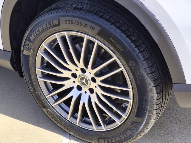Certified 2025 Mercedes-Benz GLC 300 GLC 300 image 8