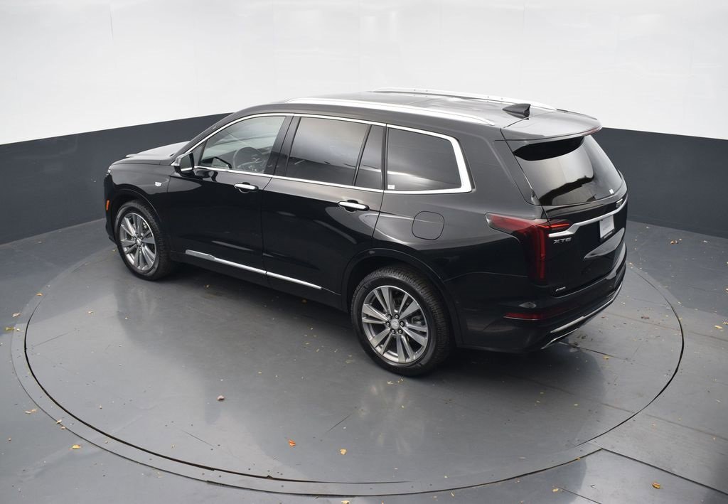 Used 2022 Cadillac XT6 Premium Luxury w/ Technology Package image 44