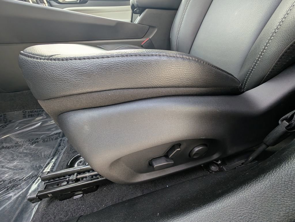 New 2026 Jeep Compass Limited image 15