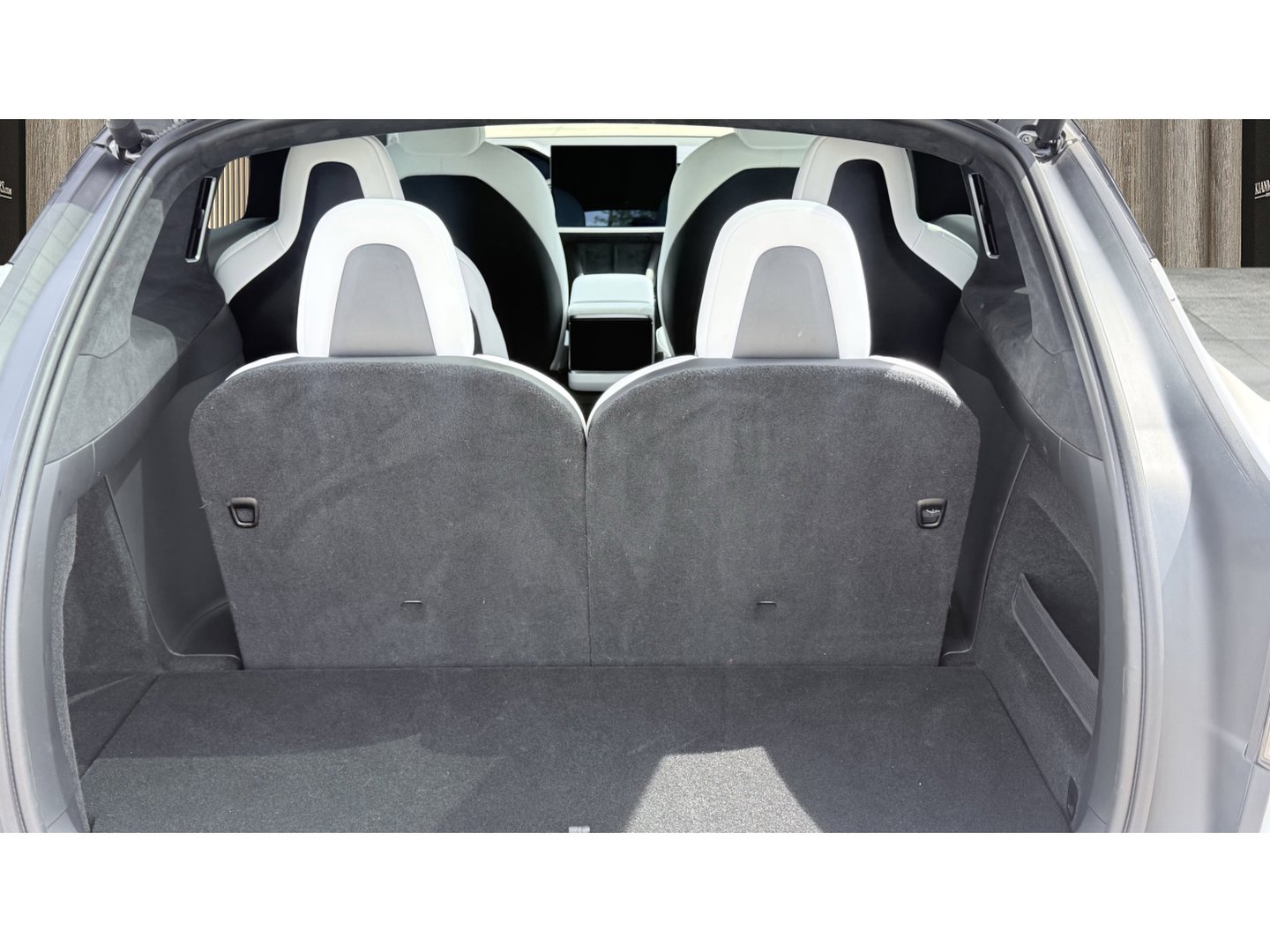 Used 2024 Tesla Model X Plaid image 16