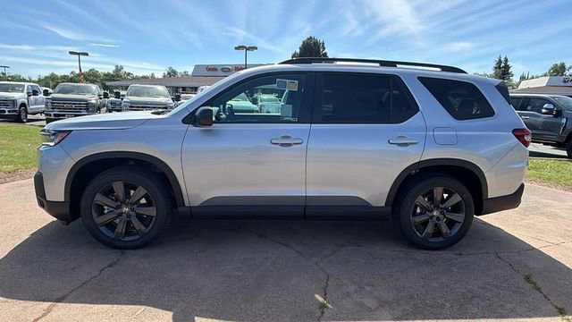 New 2026 Honda Pilot Sport image 7