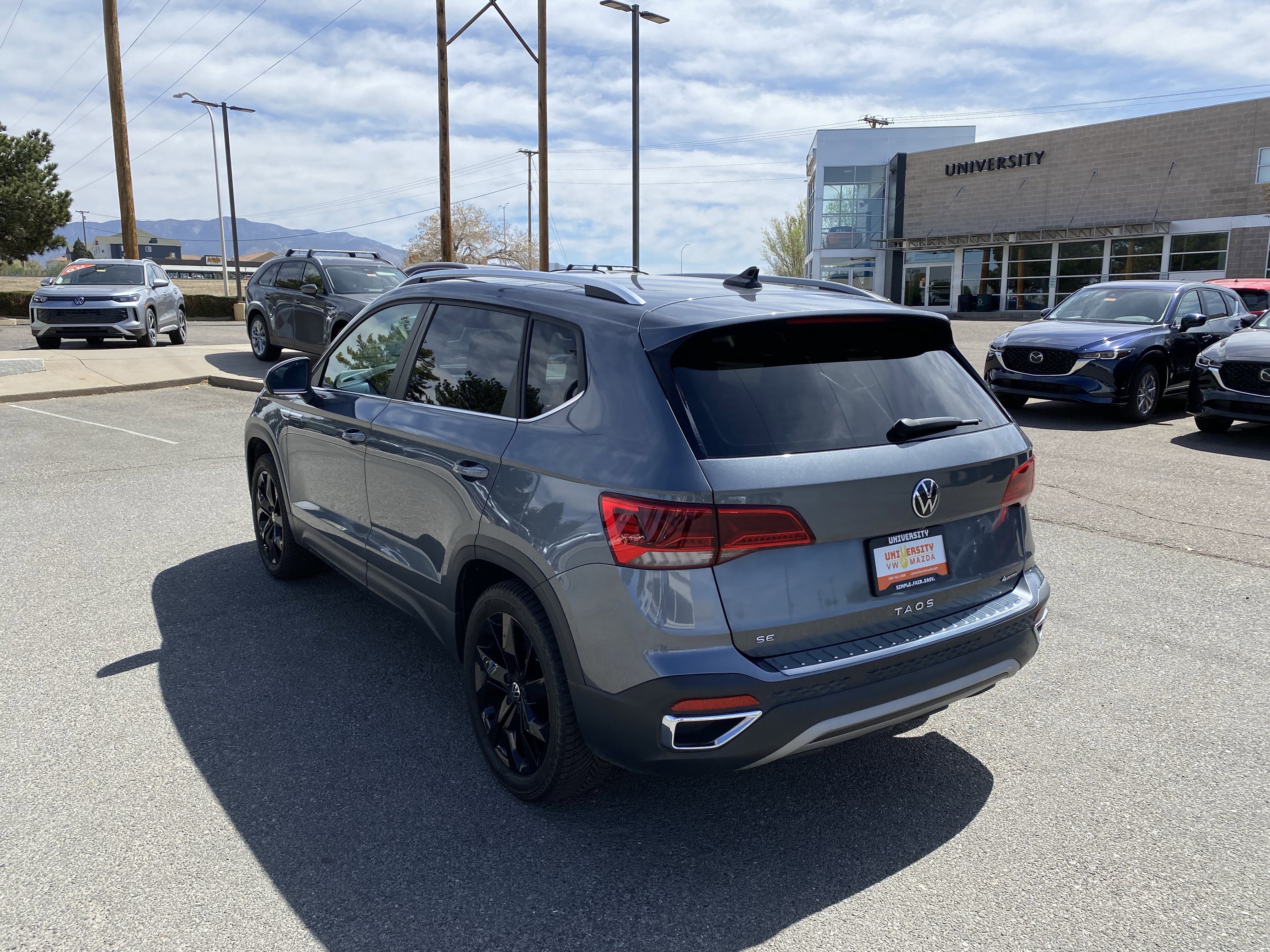 Certified 2022 Volkswagen Taos SE image 41