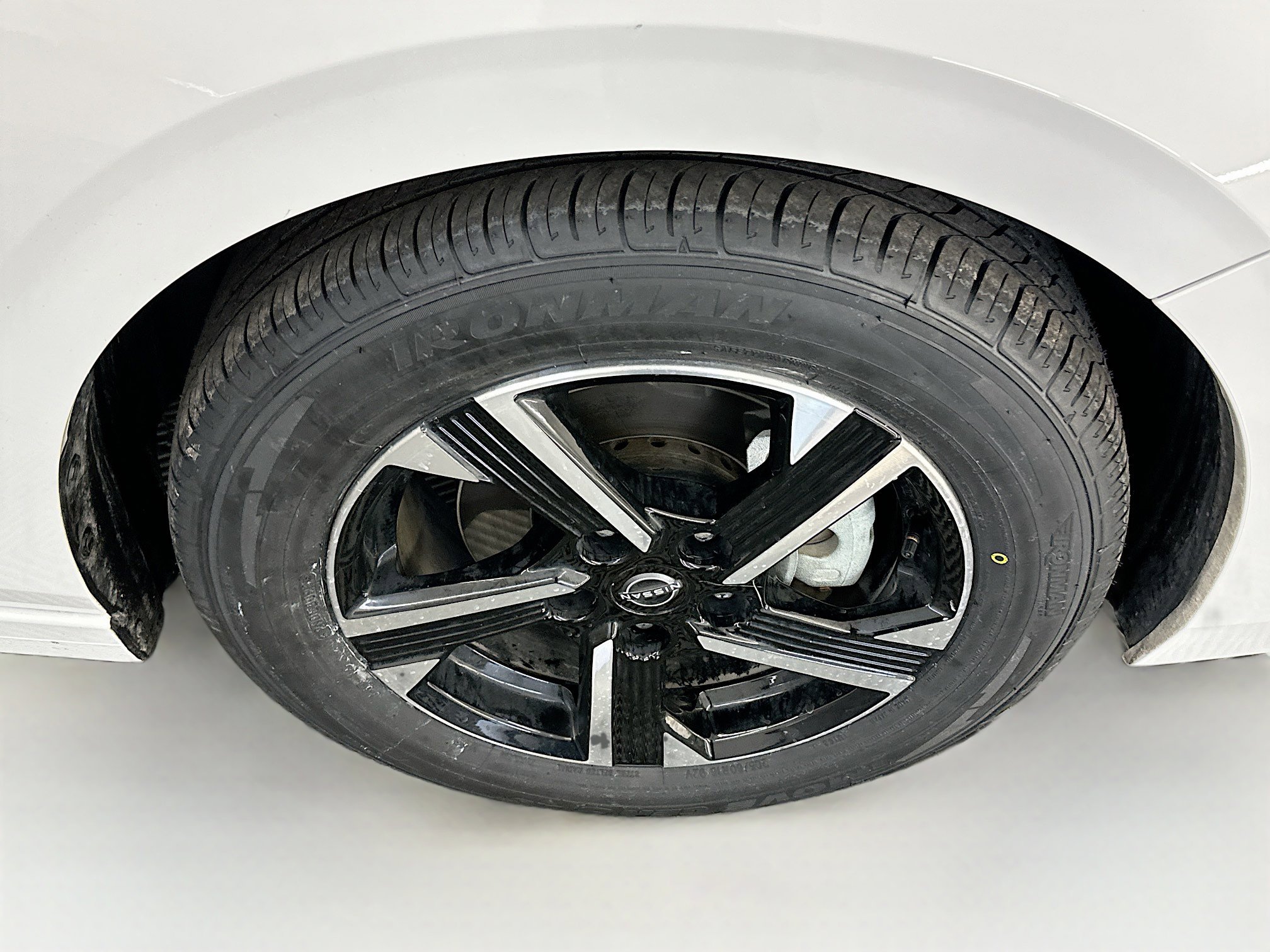 Used 2025 Nissan Sentra SV image 11