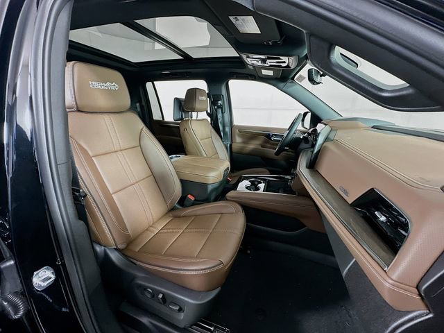 New 2026 Chevrolet Suburban High Country image 32