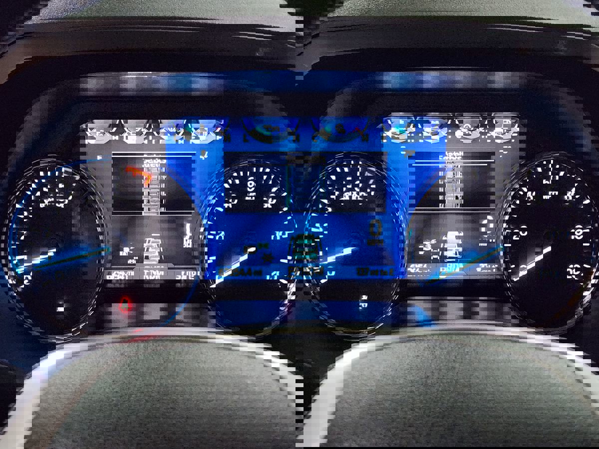 Used 2022 Ford Expedition XLT image 35