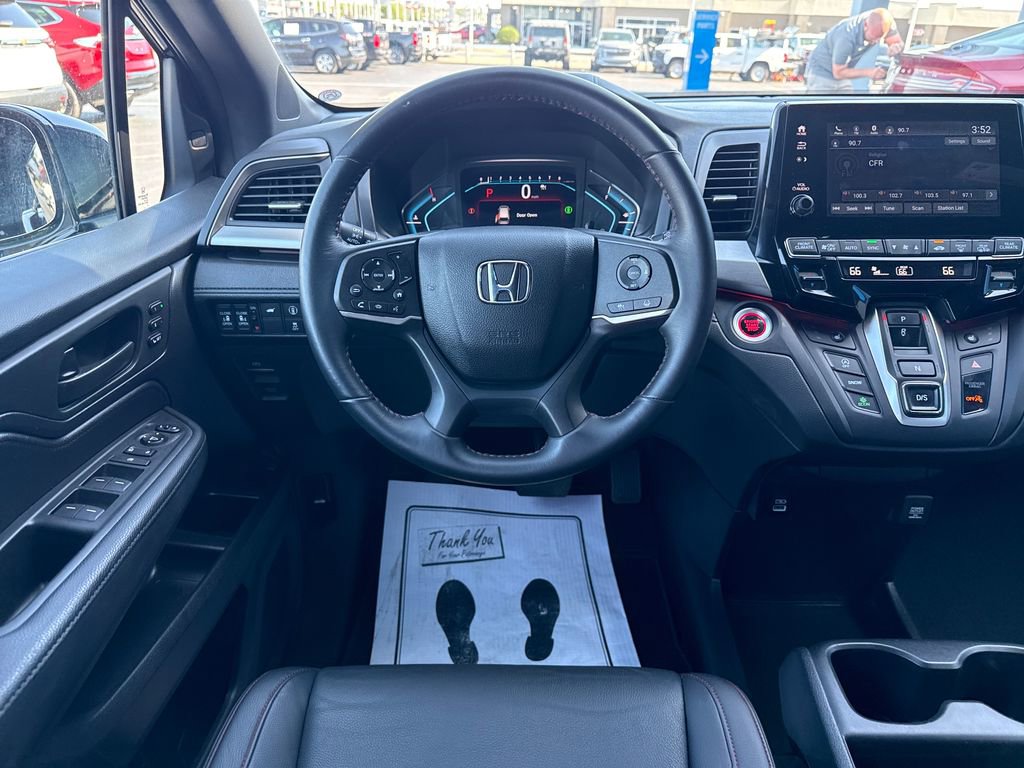 Used 2023 Honda Odyssey Sport image 15