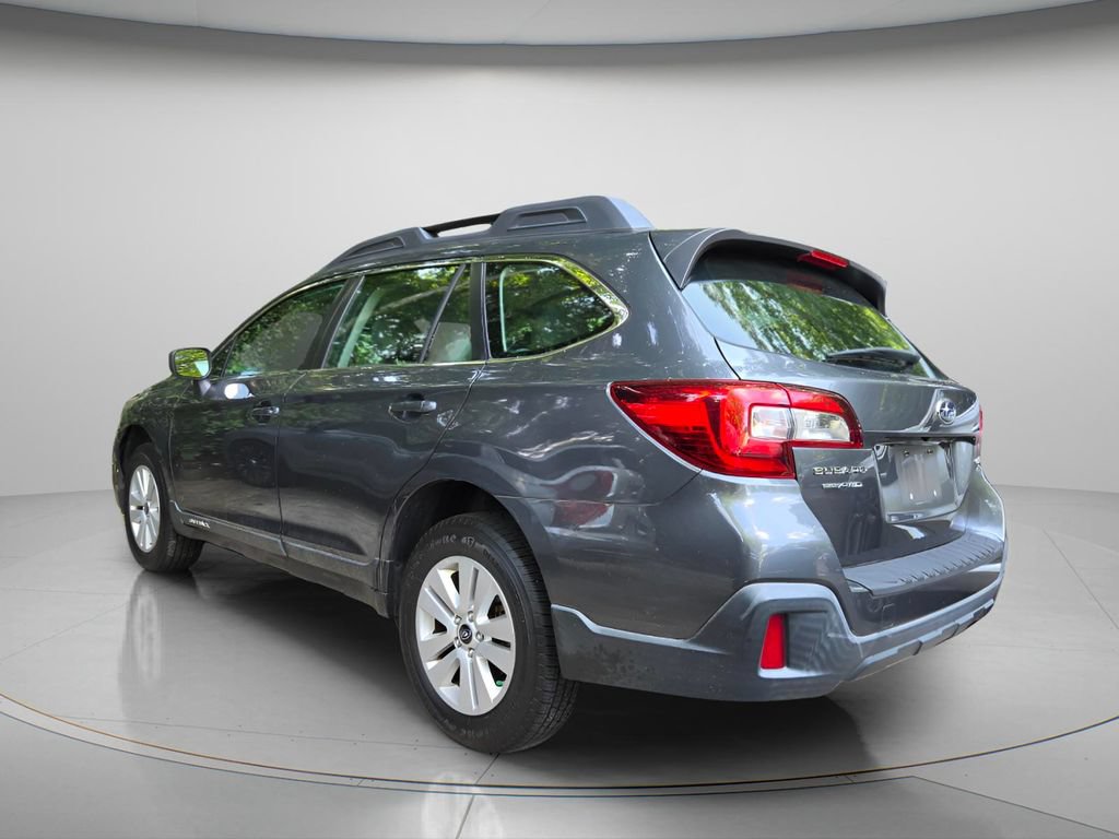 Used 2018 Subaru Outback 2.5i AWD/4WD image 6
