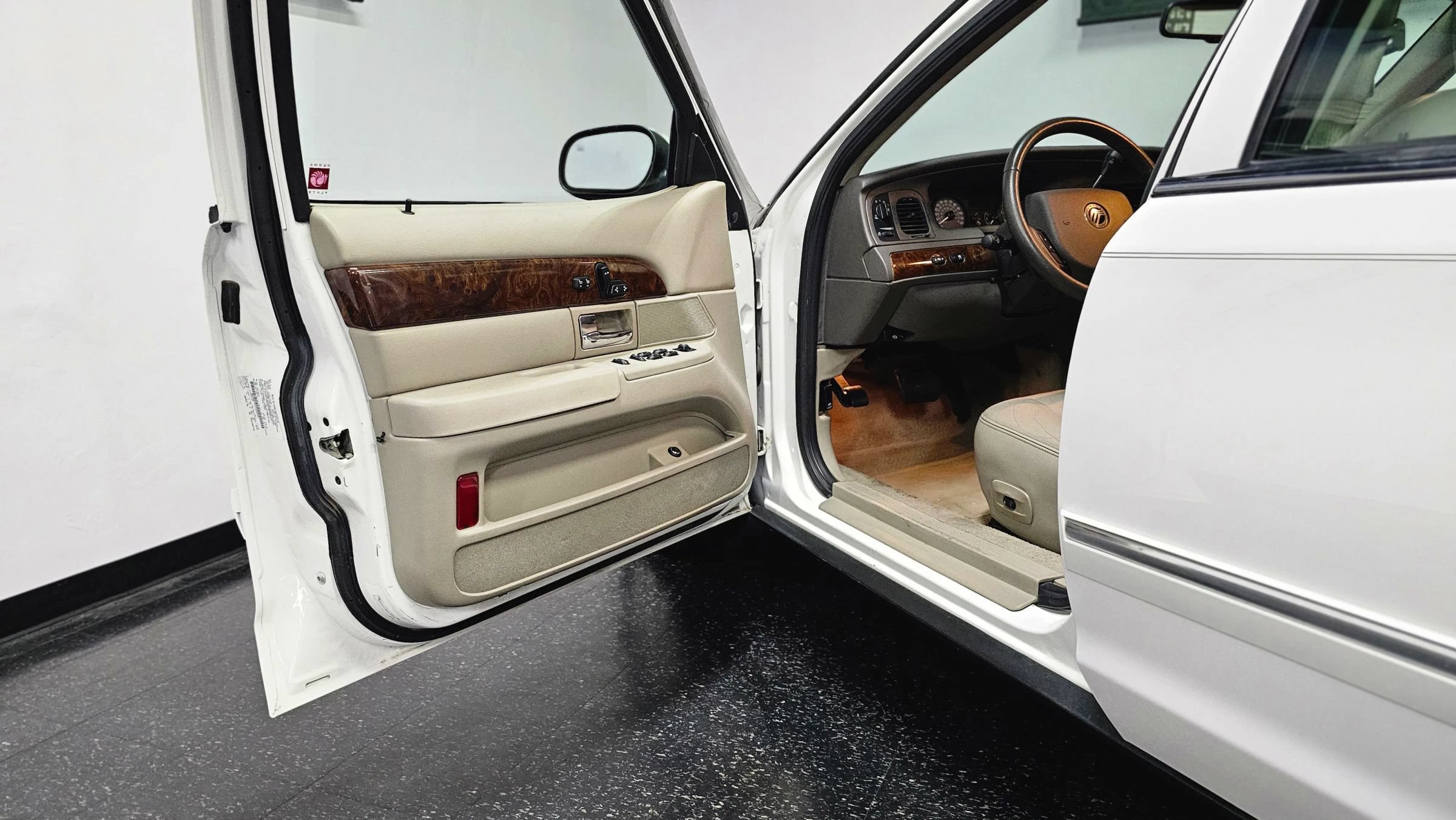 Used 2007 Mercury Grand Marquis LS RWD image 10