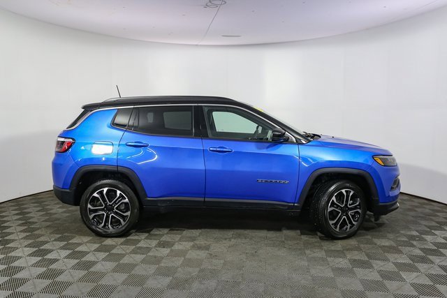 Used 2023 Jeep Compass Limited image 14