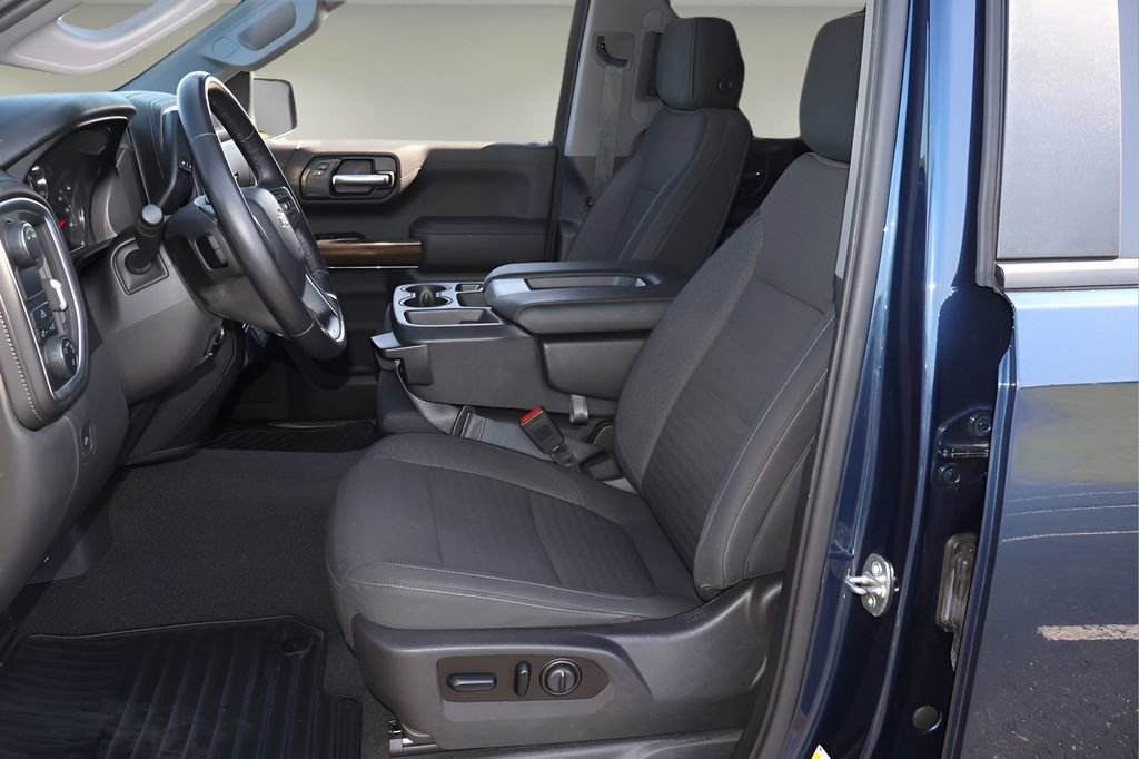 Used 2020 Chevrolet Silverado 1500 LT w/ Texas Edition image 11