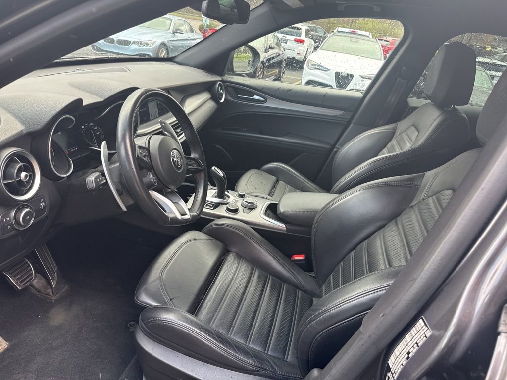 Used 2022 Alfa Romeo Stelvio Veloce image 26