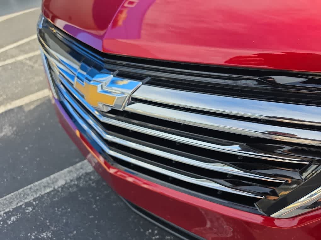 Used 2024 Chevrolet Equinox Premier FWD image 9