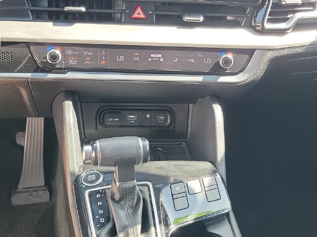 Certified 2023 Kia Sportage X-Line w/ X-Line Premium Package AWD/4WD image 33