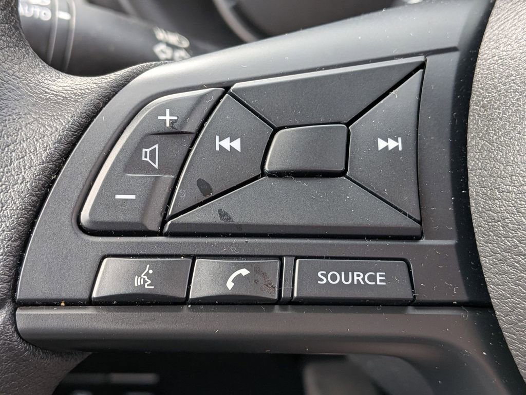 Used 2025 Nissan Kicks Play S image 13