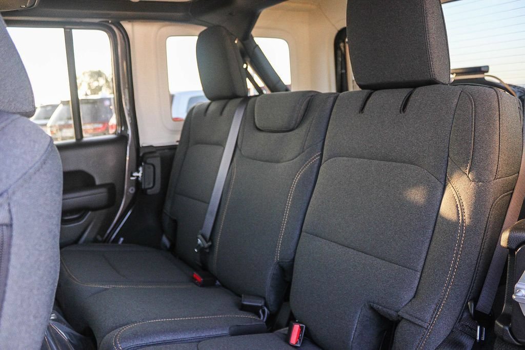 New 2026 Jeep Wrangler Unlimited Sport AWD/4WD image 19