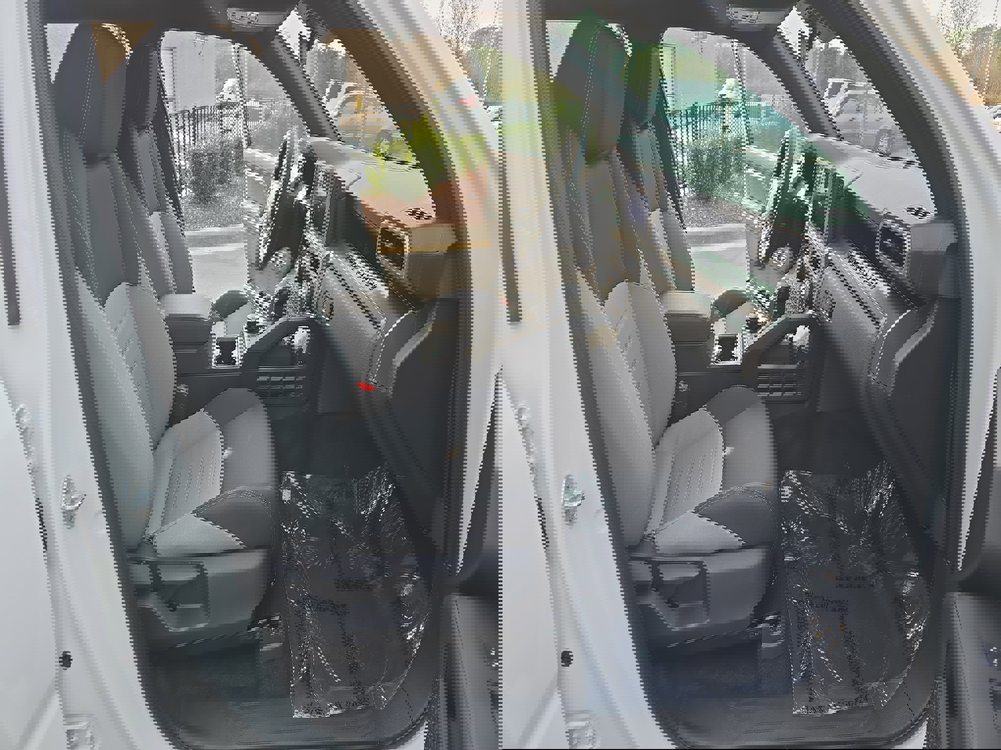 Used 2025 Toyota Tacoma TRD Sport image 10