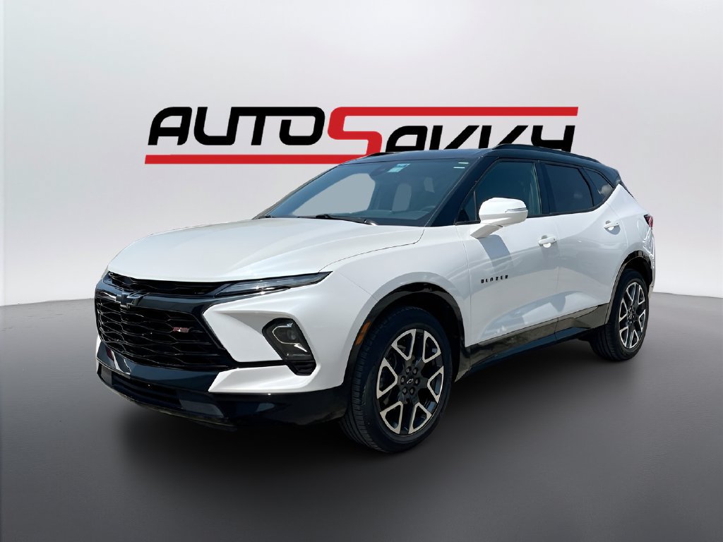 Used 2023 Chevrolet Blazer RS w/ Enhanced Convenience Package FWD image 3